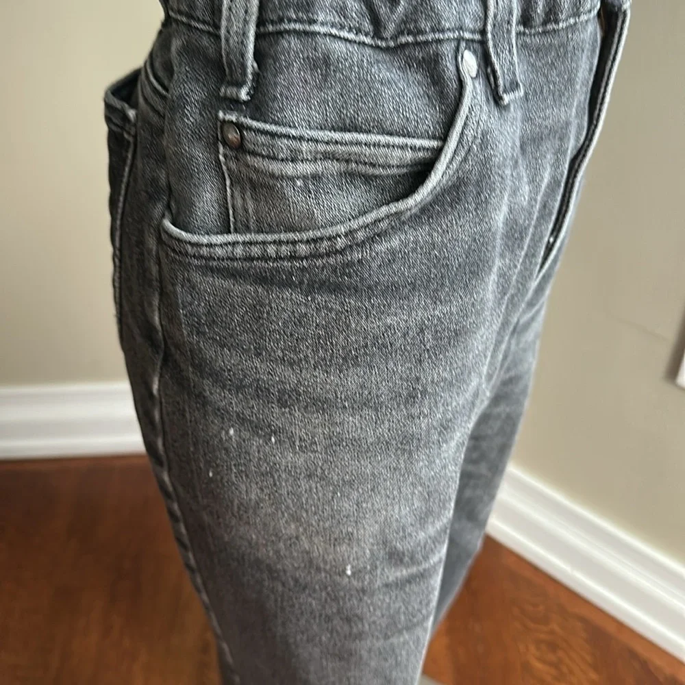 Grey Levi’s unisex size w38 L29